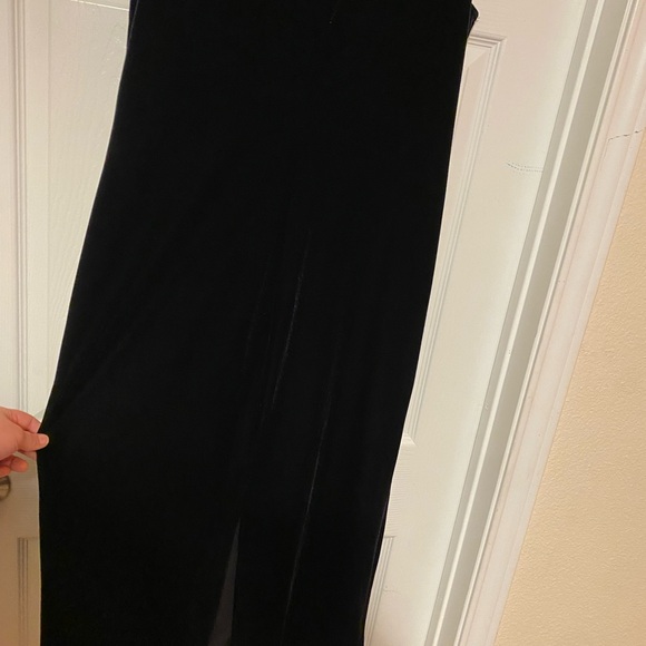 SOLD Vintage Coldwater Creek Aline Black Velvet Dress With Back Slit size L - Picture 10 of 10